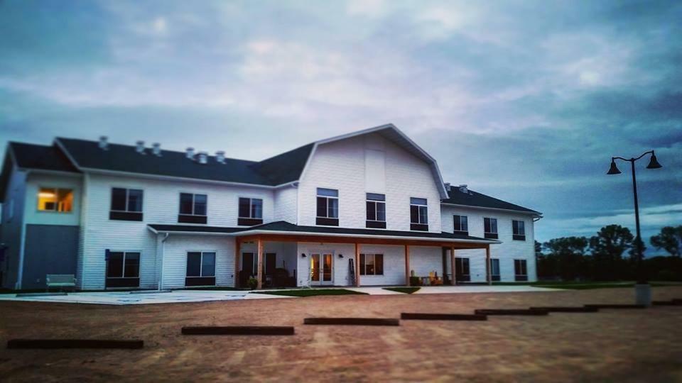 Lakes Inn At Dunvilla מראה חיצוני תמונה